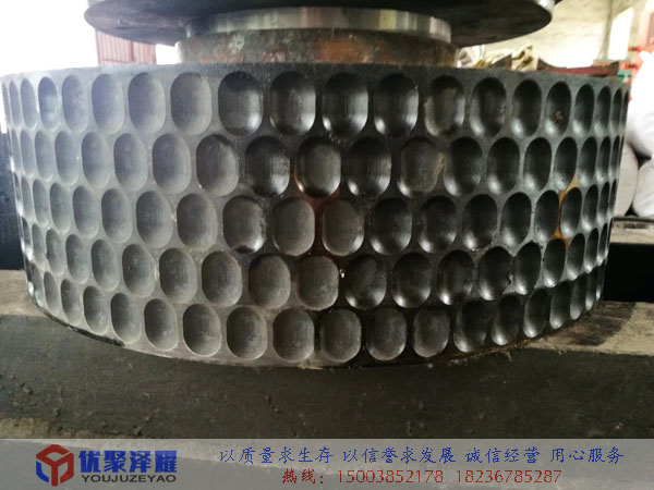 壓球機(jī)輥?zhàn)? width=